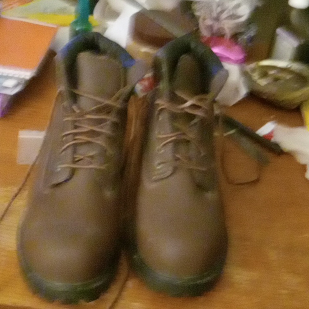 Steel toe work boots